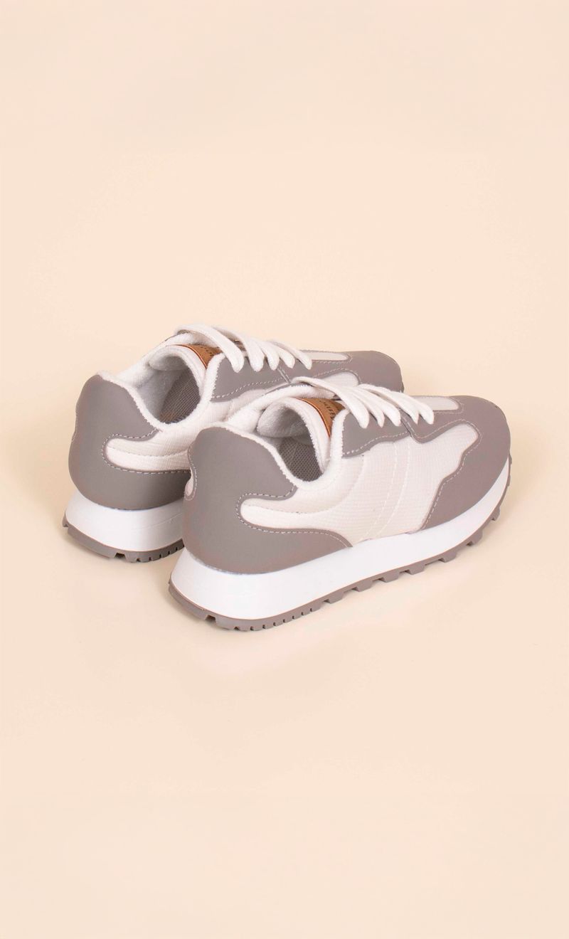 ZAPA-CASUAL-STREET-