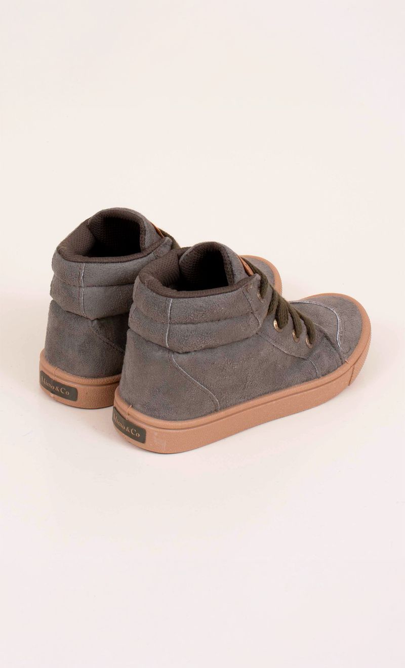 BOTA-TEEN