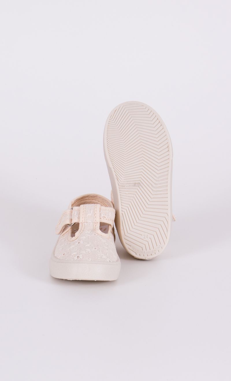 GUILLERMINA-KID-BRODERIE---Del-22-al-24